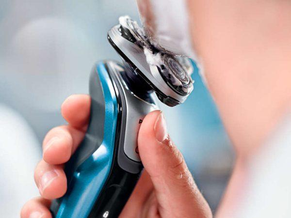 Philips AquaTouch Wet and dry Electric Shaver, Rechargable – S5420/21 Shavers Shaver 3