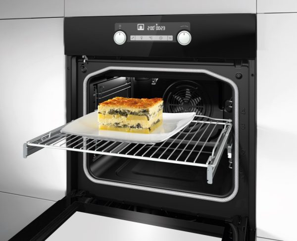 Hisense Built-in Multifunction Oven BSA5221ABUK with Even Bake & Steam Add, 71 litre, Digital Display, Black Colour Built-in Ovens 5