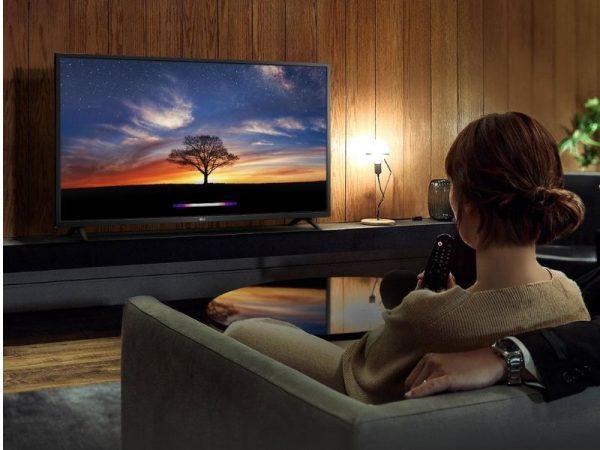 LG 32 inch Smart TV 32LQ; HD HDR WebOS Smart LED TV with Built-in Free-to-air Receiver HD TVs Television 3