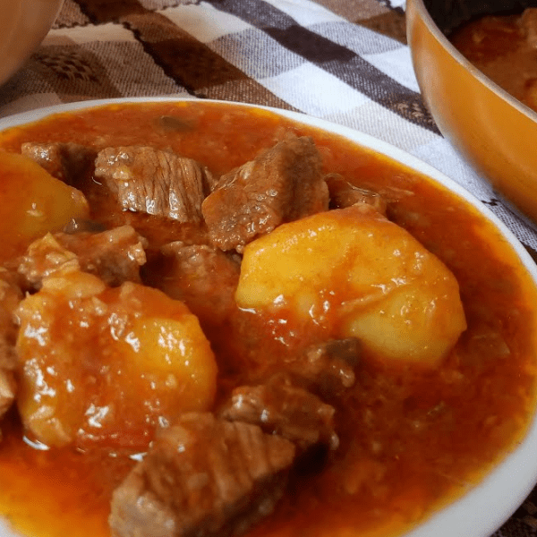 Make Beef Stew Using a Rice Cooker -